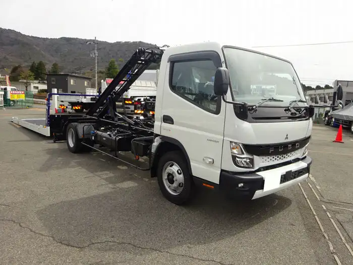 三菱 キャンター 小型 車両重機運搬 ラジコン ウインチ の中古トラック【車両No.129098】