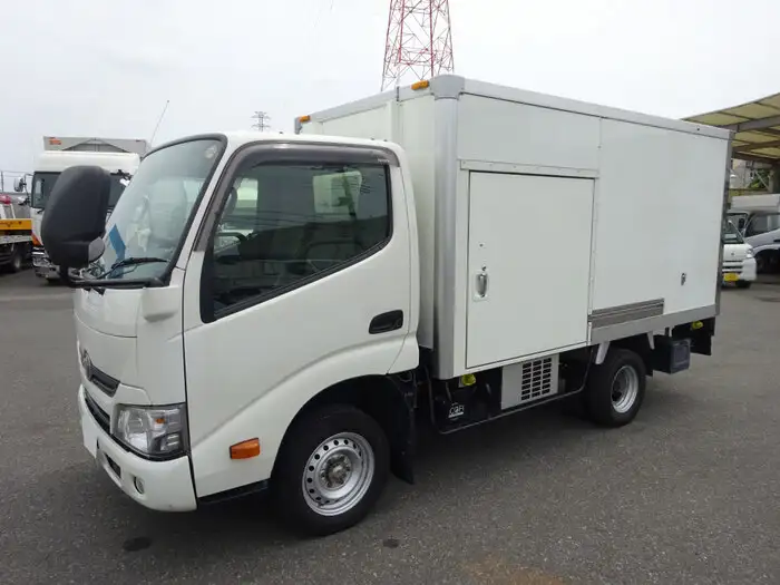 トヨタ ダイナ 小型 冷凍冷蔵 中温 床ステン の中古トラック【車両No.129083】