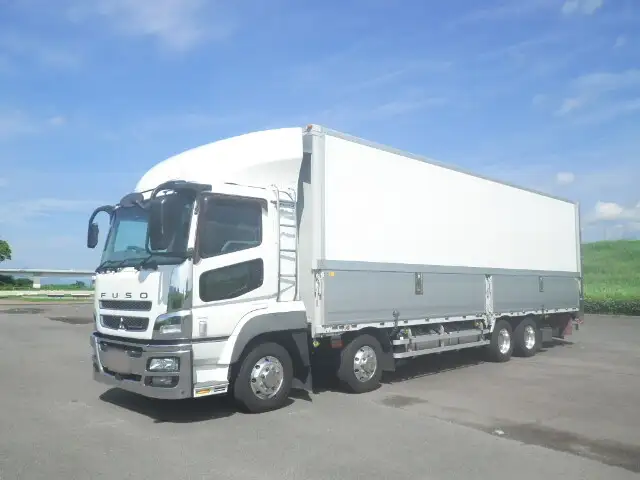三菱 スーパーグレート 大型 ウイング エアサス ベッド の中古トラック【車両No.129675】