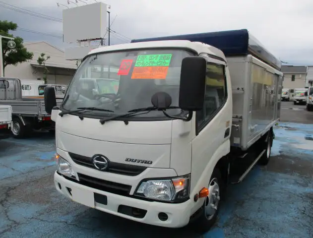 日野 デュトロ 小型 アルミバン ボトルカー サイドドア の中古トラック【車両No.130748】