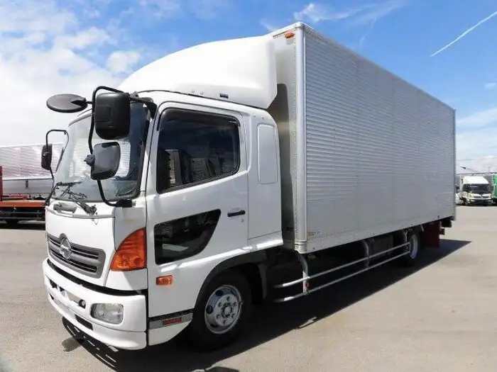日野 レンジャー 中型/増トン アルミバン 床鉄板 ベッド の中古トラック【車両No.130381】
