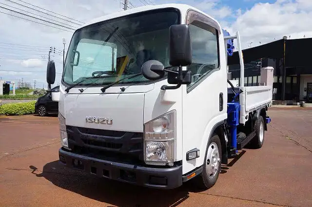 いすゞ エルフ 小型 クレーン付 4段 ラジコン の中古トラック【車両No.131286】