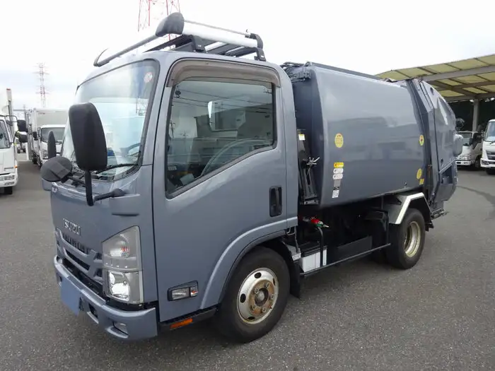 いすゞ エルフ 小型 パッカー車 プレス式 回転ダンプ式 の中古トラック【車両No.131316】
