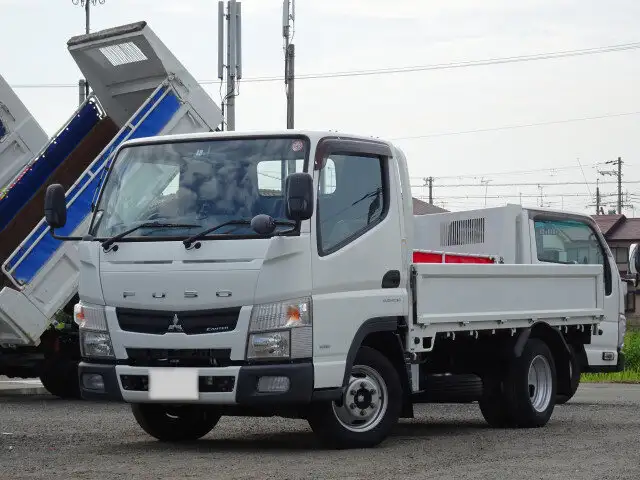 三菱 キャンター 小型 平ボディ TPG-FBA00 H28 の中古トラック【車両No.131476】