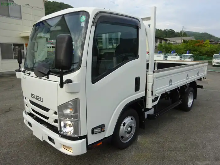 いすゞ エルフ 小型 平ボディ 2RG-NMR88R R2 の中古トラック【車両No.131592】