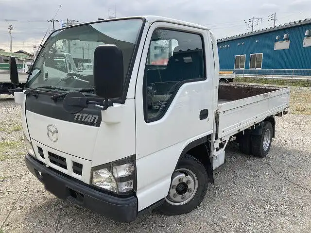 マツダ タイタン 小型 平ボディ KR-LKR69 H18 の中古トラック【車両No.131630】