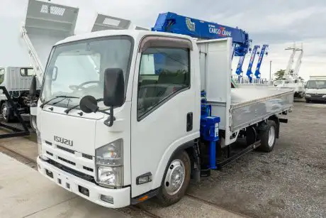 いすゞ エルフ 小型 クレーン付 4段 ラジコン の中古トラック【車両No.131686】