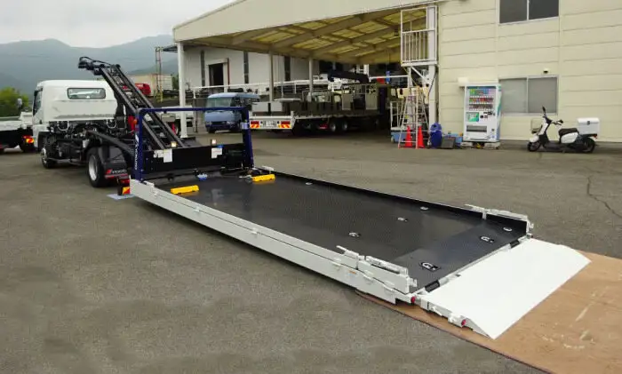 三菱 キャンター 小型 車両重機運搬 ラジコン ウインチ の中古トラック【車両No.132046】