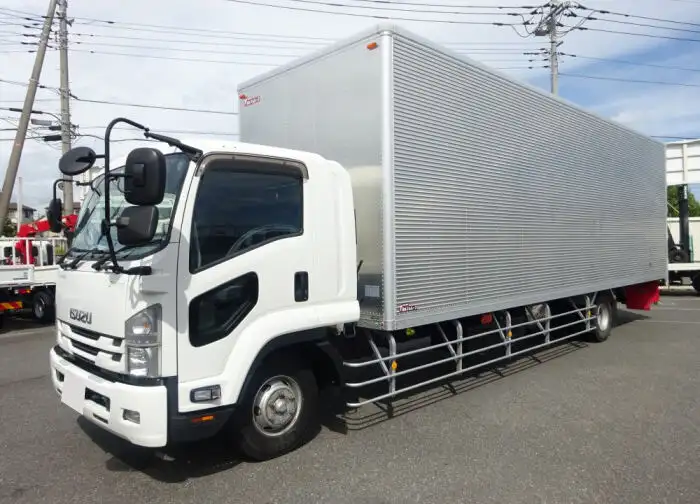 いすゞ フォワード 中型/増トン アルミバン エアサス ベッド の中古トラック【車両No.132061】