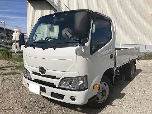 日野 デュトロ 小型 平ボディ 2RG-XZU605M R2 の中古トラック【車両No.131839】