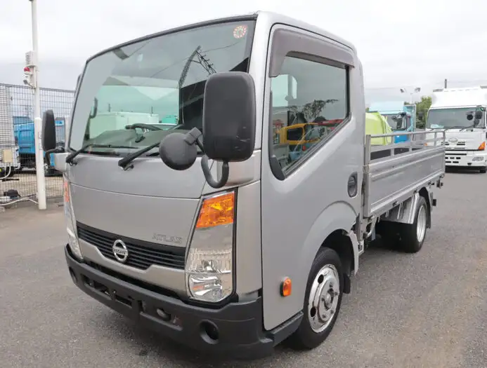 日産 アトラス 小型 平ボディ SKG-TZ2F24 H27 の中古トラック【車両No.132674】