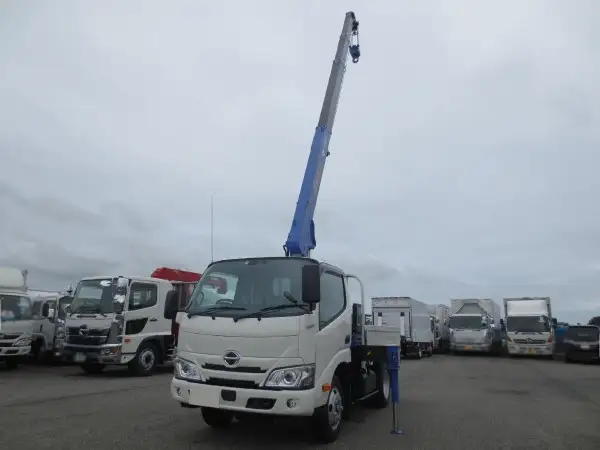 日野 デュトロ 小型 クレーン付 4段 ラジコン の中古トラック【車両No.132856】