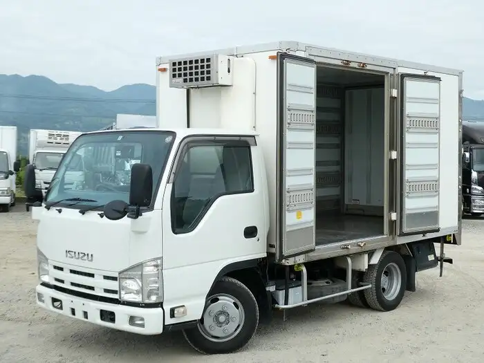 いすゞ エルフ 小型 冷凍冷蔵 低温 床ステン の中古トラック【車両No.132904】