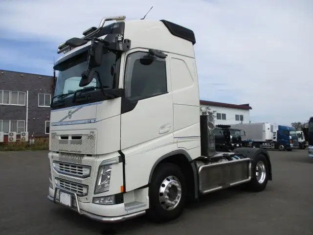 ボルボ トラック 大型 トラクター ハイルーフ 1デフ の中古トラック【車両No.133474】