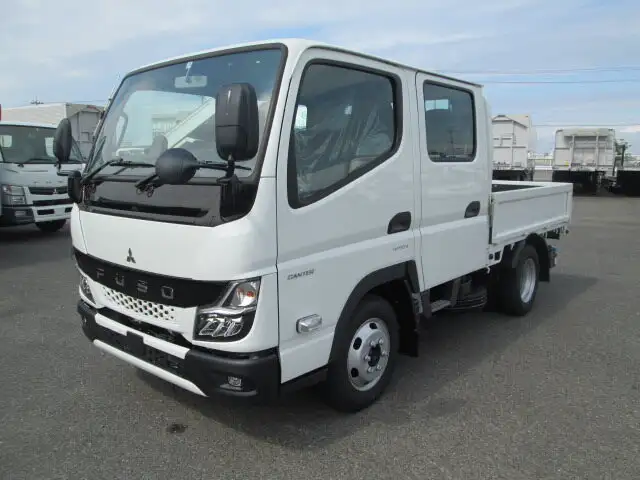 三菱 キャンター 小型 平ボディ Wキャブ 2TG-FBA00 の中古トラック【車両No.133603】