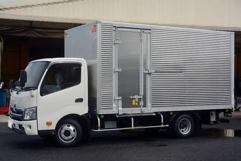 日野 デュトロ 小型 アルミバン パワーゲート サイドドア の中古トラック【車両No.134161】