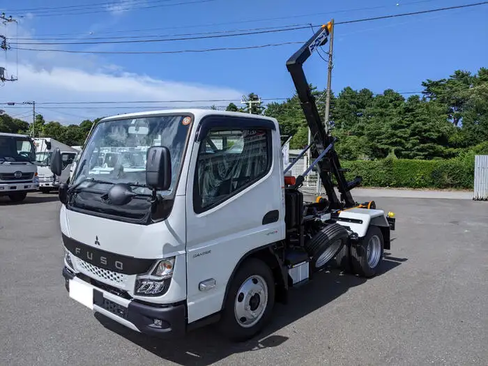 三菱 キャンター 小型 アームロール ツインホイスト 2RG-FBAV0 の中古トラック【車両No.134373】