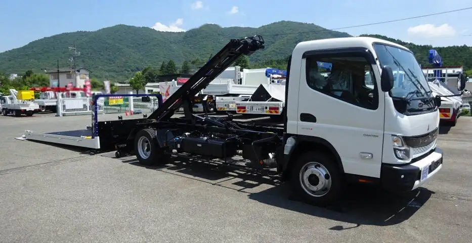 三菱 キャンター 小型 車両重機運搬 ラジコン ウインチ の中古トラック【車両No.134242】