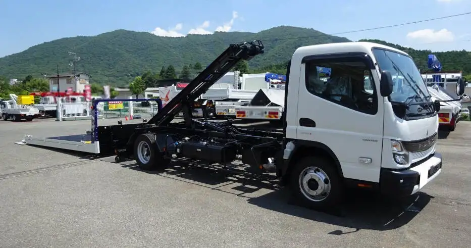 三菱 キャンター 小型 車両重機運搬 ラジコン ウインチ の中古トラック【車両No.134245】