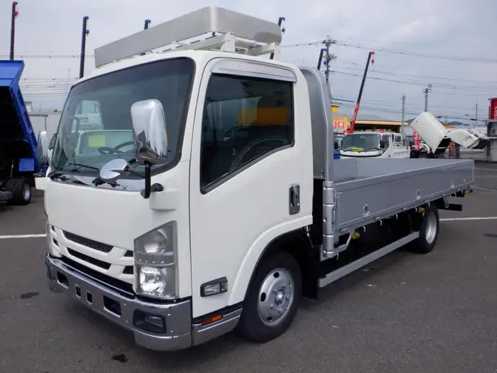 いすゞ エルフ 小型 平ボディ 床鉄板 アルミブロック の中古トラック【車両No.134465】