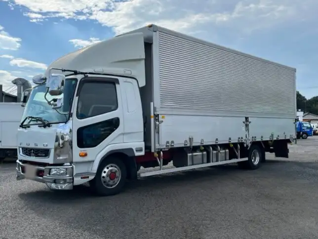 三菱 ファイター 中型/増トン ウイング ベッド TKG-FK61F の中古トラック【車両No.134371】