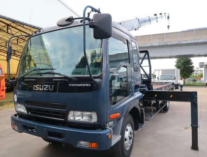 いすゞ フォワード 中型/増トン クレーン付 床鉄板 6段 の中古トラック【車両No.134508】