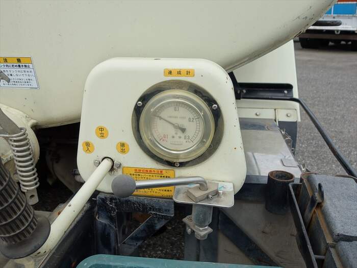 三菱 キャンター 小型 タンク車 バキューム SKG-FEA50｜画像10