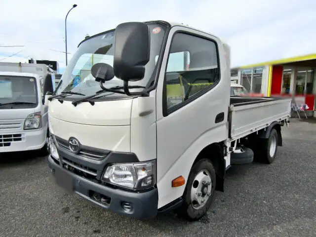 トヨタ ダイナ 小型 平ボディ TKG-XZU605 H29 の中古トラック【車両No.135055】