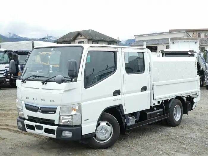 三菱 キャンター 小型 平ボディ Wキャブ パワーゲート の中古トラック【車両No.135108】