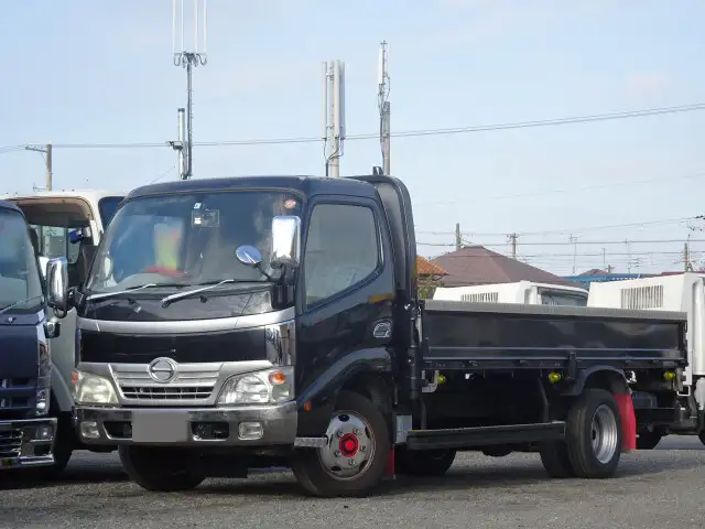 日野 デュトロ 小型 平ボディ BKG-XZU548M H21 の中古トラック【車両No.135500】