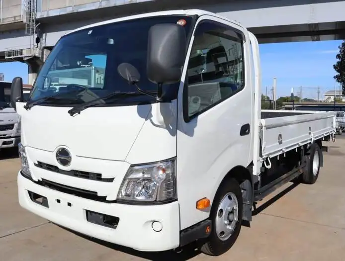 日野 デュトロ 小型 平ボディ 床鉄板 2RG-XZC710M の中古トラック【車両No.135307】