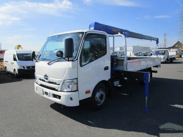 日野 デュトロ 小型 クレーン付 4段 ラジコン の中古トラック【車両No.135509】