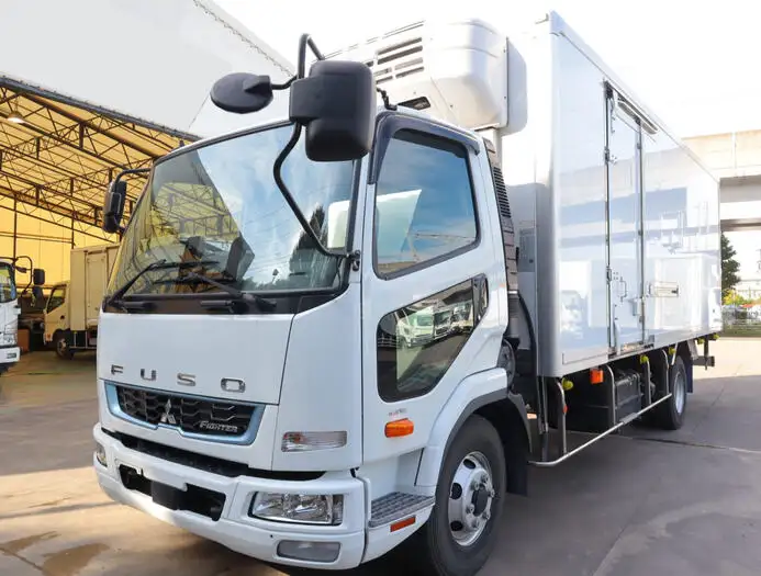 三菱 ファイター 中型/増トン 冷凍冷蔵 中温 床アルミ の中古トラック【車両No.135625】