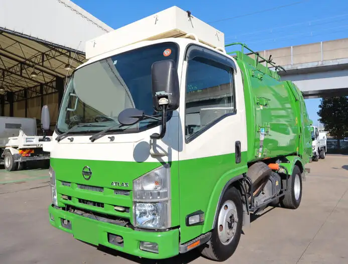 日産 アトラス 小型 パッカー車 プレス式 BKG-AMR85N の中古トラック【車両No.135620】