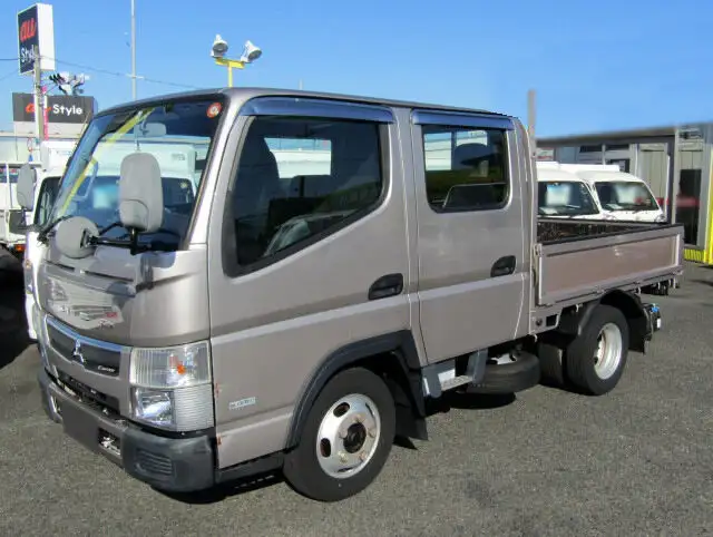 三菱 キャンター 小型 平ボディ Wキャブ 床鉄板 の中古トラック【車両No.135880】