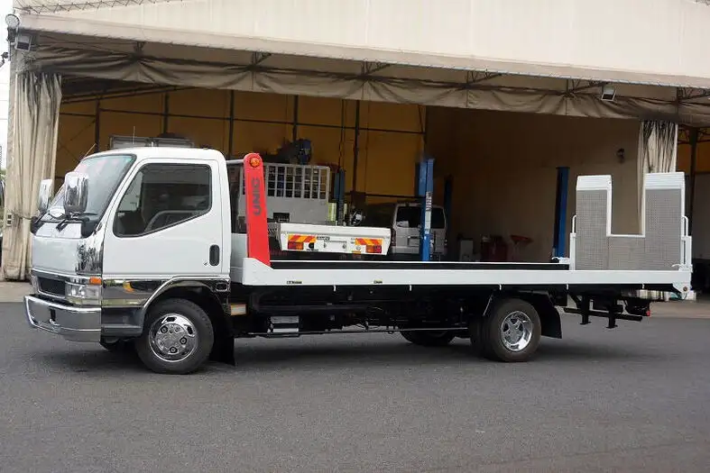 三菱 キャンター 小型 車両重機運搬 ラジコン ウインチ の中古トラック【車両No.135776】