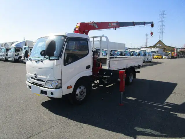 日野 デュトロ 小型 クレーン付 4段 ラジコン の中古トラック【車両No.135967】
