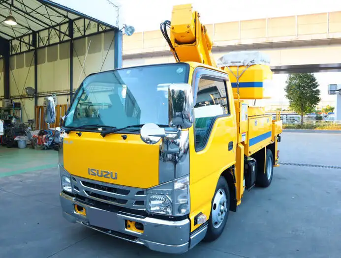 いすゞ エルフ 小型 高所・建柱車 高所作業車 電工仕様 の中古トラック【車両No.136062】