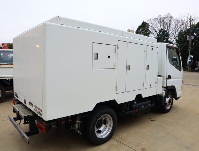 三菱 キャンター 小型 タンク車 高圧洗浄車 PDG-FB70B｜画像3