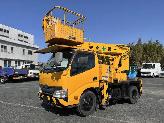 日野 デュトロ 小型 高所・建柱車 高所作業車 SKG-XZU600E の中古トラック【車両No.135736】