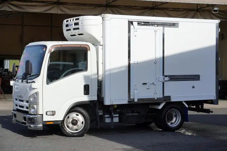 いすゞ エルフ 小型 冷凍冷蔵 低温 床ステン の中古トラック【車両No.136224】
