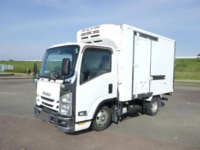 いすゞ エルフ 小型 冷凍冷蔵 低温 床ステン の中古トラック【車両No.136378】