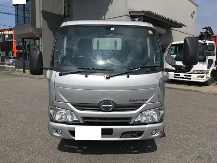 日野 デュトロ 小型 平ボディ TKG-XZU645M H30 の中古トラック【車両No.136511】