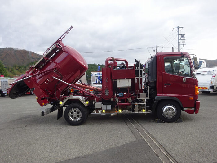 日野 レンジャー 中型/増トン タンク車 汚泥吸引車 SDG-FC7JDAA｜画像3