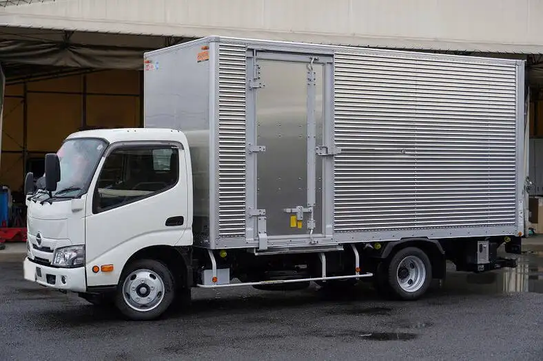 日野 デュトロ 小型 アルミバン パワーゲート サイドドア の中古トラック【車両No.136578】