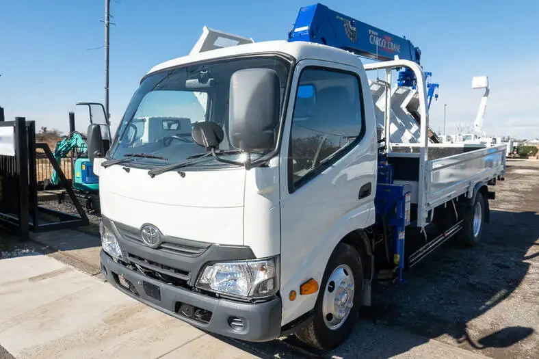 トヨタ ダイナ 小型 クレーン付 4段 ラジコン の中古トラック【車両No.136752】