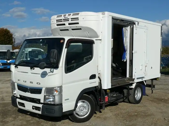 三菱 キャンター 小型 冷凍冷蔵 低温 キーストン の中古トラック【車両No.136643】