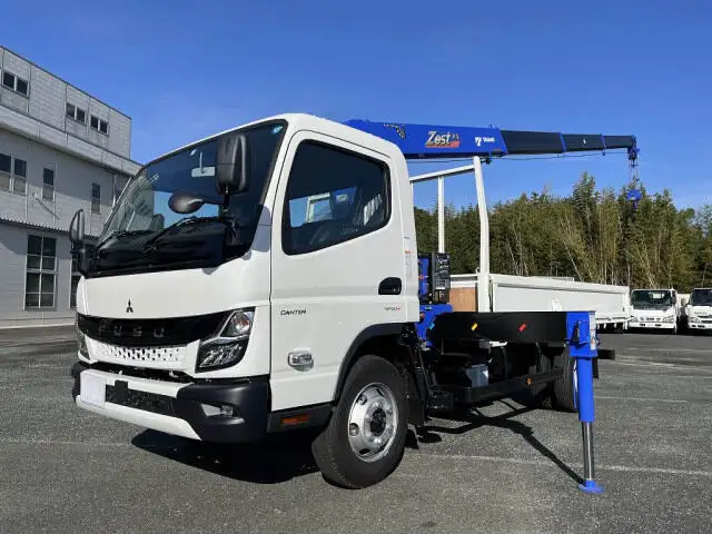 三菱 キャンター 小型 クレーン付 4段 ラジコン の中古トラック【車両No.136885】