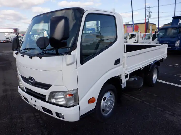 日野 デュトロ 小型 平ボディ SKG-XZC675M H23 の中古トラック【車両No.137278】