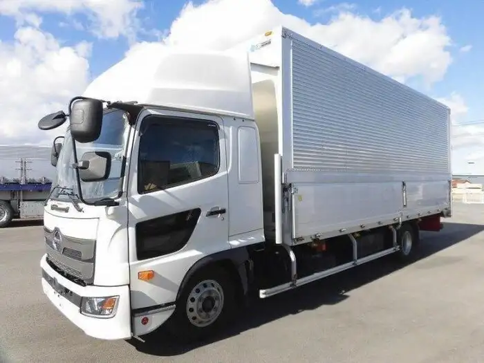 日野 レンジャー 中型/増トン ウイング エアサス ベッド の中古トラック【車両No.137672】